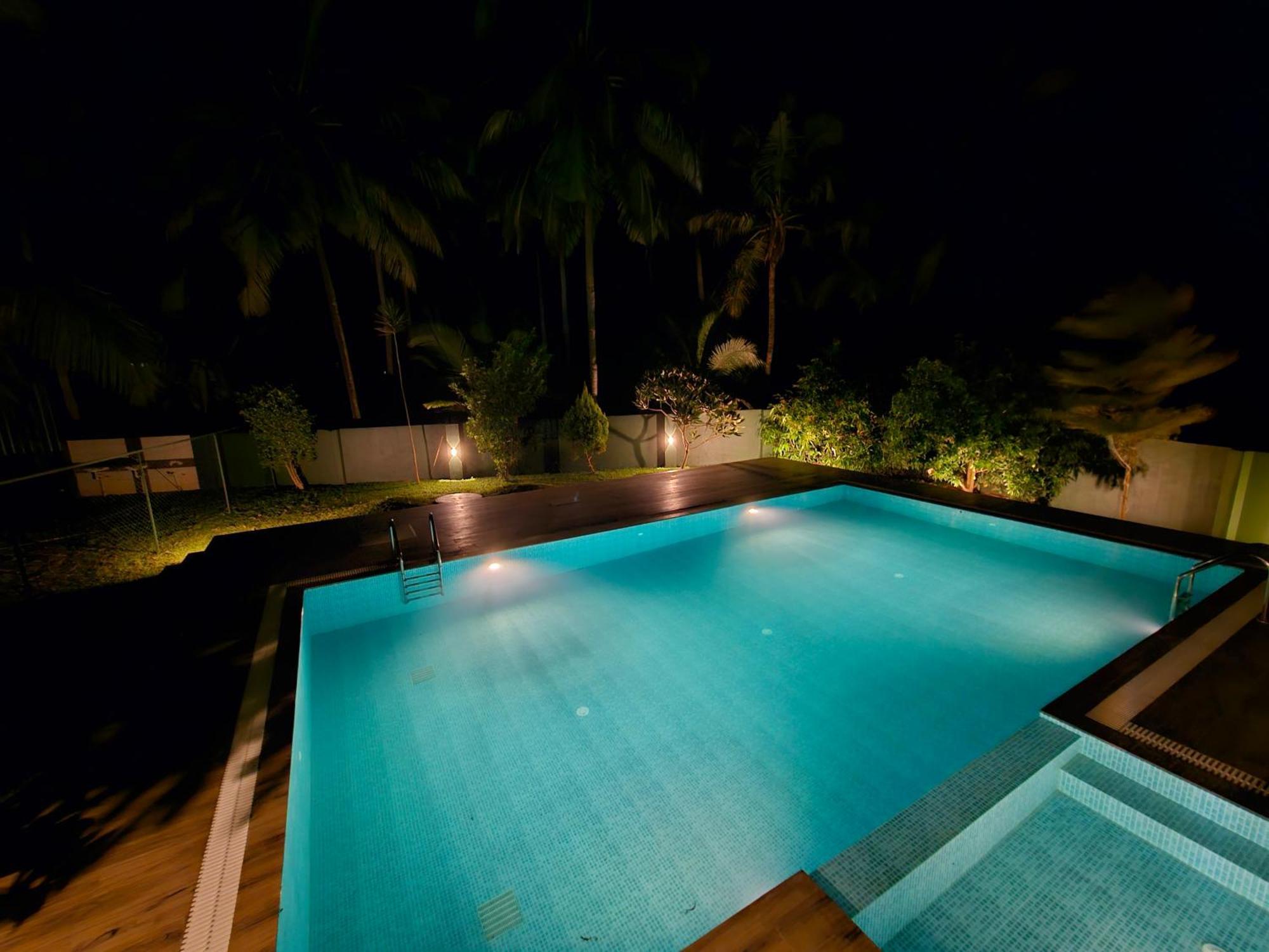 Hotel Gopalapuram International Pollāchi エクステリア 写真
